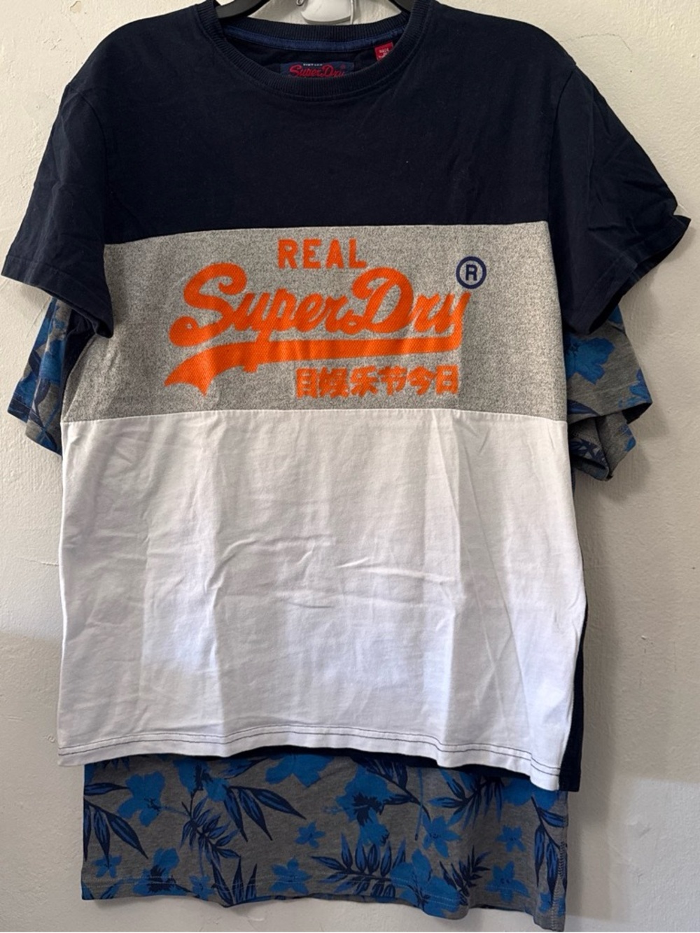 Lot 2 Superdry T-Shirts for Women’s Size Large Gray/Navy/White